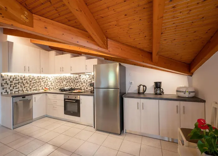 La Perla Loft * סאמי